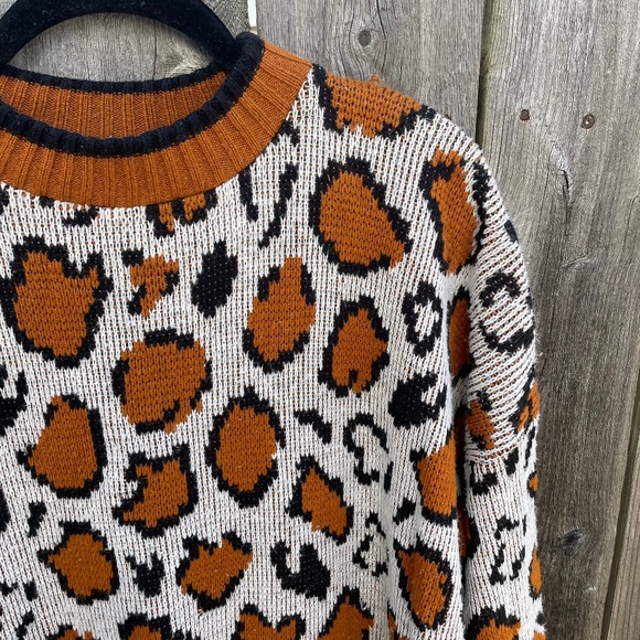 Vintage Leopard Tunic Sweater - Picture 1 of 7